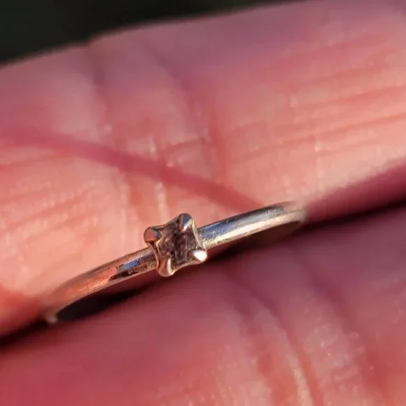 Dainty minimalist smoky topaz stamped STER silver ring - Picture 5 of 15